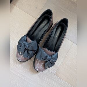 Chic Black and Brown Women's Loafers w/ Puffy Bow, Patten Leather, Size 38